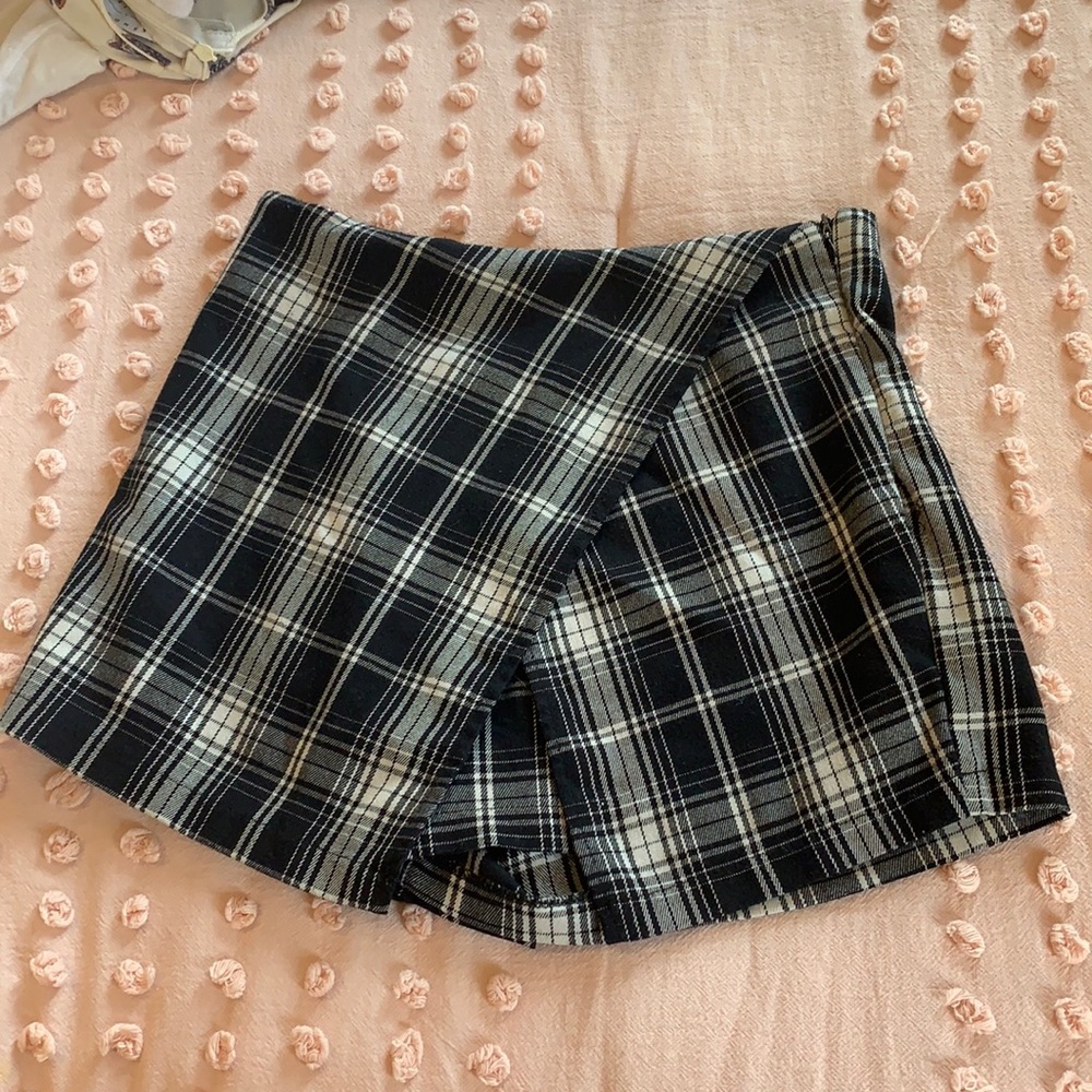 Brandy Melville skort